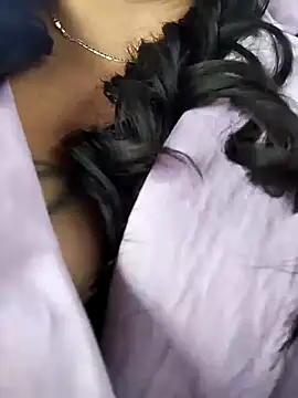 Snapshot of sara_pineros chatting on 1, 2, 2025 sara pineros online show from 1, 2, 2025