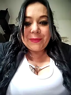 Snapshot of sara_pineros chatting on 23, 11, 2025 sara pineros online show from 23, 11, 2025
