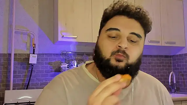 Snapshot of teddy_alan chatting on 13, 1, 2025 teddy alan online show from 13, 1, 2025