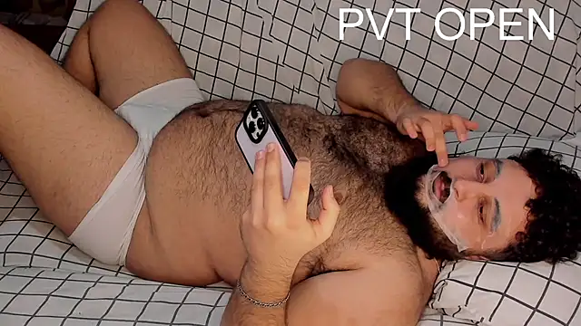 Snapshot of teddy_alan chatting on 4, 3, 2025 teddy alan online show from 4, 3, 2025