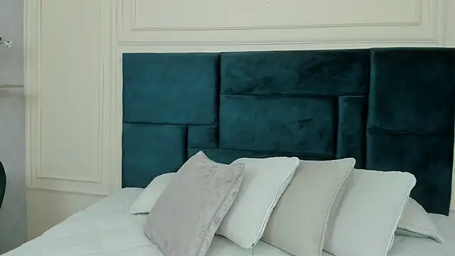 Charlotte Mayer online show from 24, 2, 2025