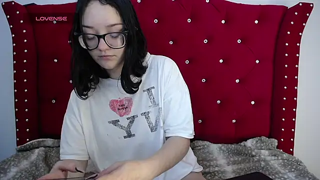 charlotte1-ls online show from 17, 12, 2024