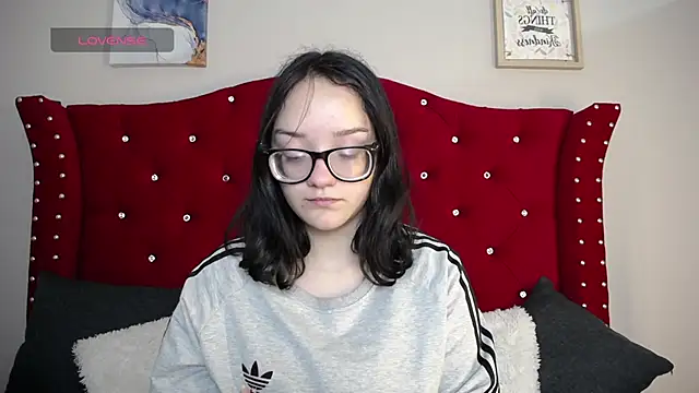 charlotte1-ls online show from 23, 12, 2024