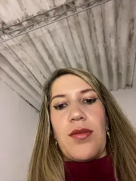 gwen ashly online show from 22, 7, 2026