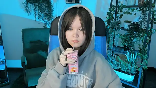 Elainebeness online show from 24, 4, 2026