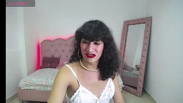 Kathleen Rodriguez online show from 11, 1, 2025