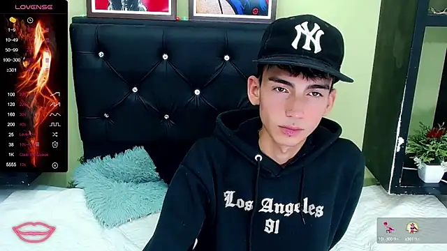 ttimy x boy online show from 22, 2, 2025