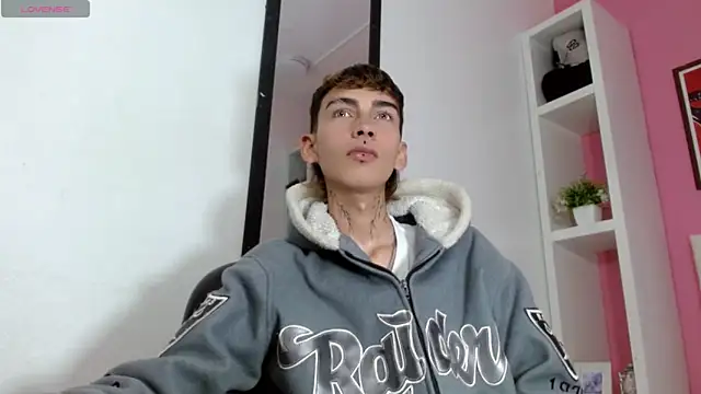 ttimy x boy online show from 17, 9, 2025