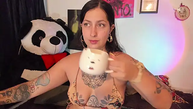 Snapshot of badsombra chatting on 18, 11, 2025 badsombra online show from 18, 11, 2025