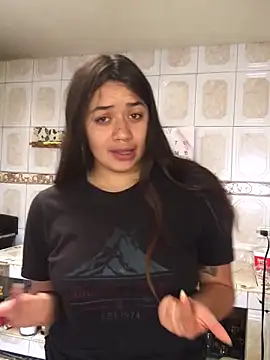 Miss oliviaa online show from 5, 11, 2025