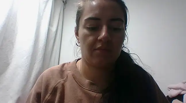 Snapshot of _karlie_kloss_ chatting on 2, 12, 2024 karlie kloss online show from 2, 12, 2024