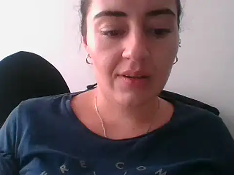 Snapshot of _karlie_kloss_ chatting on 9, 2, 2025 karlie kloss online show from 9, 2, 2025