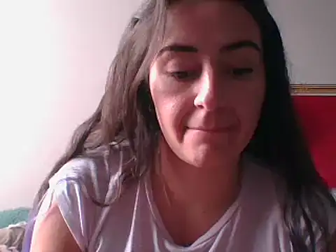 Snapshot of _karlie_kloss_ chatting on 15, 2, 2025 karlie kloss online show from 15, 2, 2025