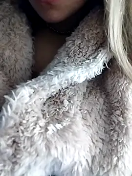 fofinhaa12 online show from 11, 11, 2025