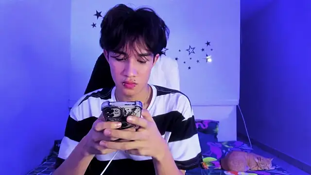 Snapshot of Johhan__Lee chatting on 22, 12, 2025 Johhan Lee online show from 22, 12, 2025