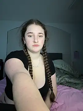 Snapshot of MarcusAndMarissa4ev chatting on 17, 1, 2025 MarcusAndMarissa4ev online show from 17, 1, 2025