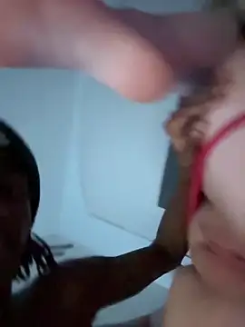 Snapshot of MarcusAndMarissa4ev chatting on 22, 1, 2025 MarcusAndMarissa4ev online show from 22, 1, 2025