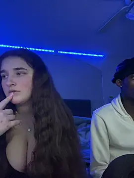 Snapshot of MarcusAndMarissa4ev chatting on 23, 2, 2025 MarcusAndMarissa4ev online show from 23, 2, 2025