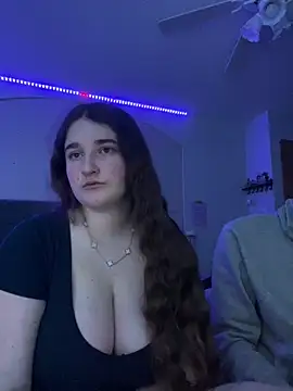 Snapshot of MarcusAndMarissa4ev chatting on 7, 3, 2025 MarcusAndMarissa4ev online show from 7, 3, 2025