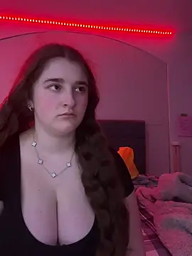 Snapshot of MarcusAndMarissa4ev chatting on 18, 3, 2025 MarcusAndMarissa4ev online show from 18, 3, 2025