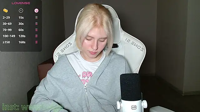 LizaKisses online show from 15, 10, 2025