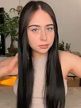  SweetCandyy online show from 24, 4, 2026