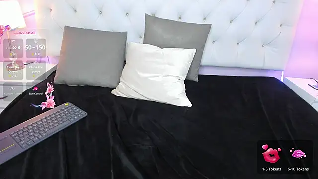 Snapshot of Nicol_Betancur chatting on 8, 2, 2025 Nicol Betancur online show from 8, 2, 2025