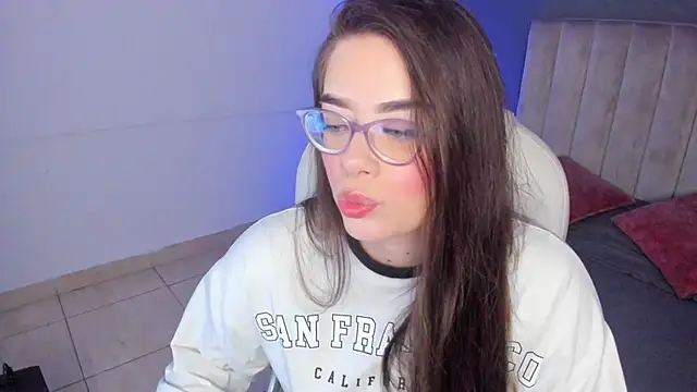 Charlotte Olsen  online show from 13, 2, 2025