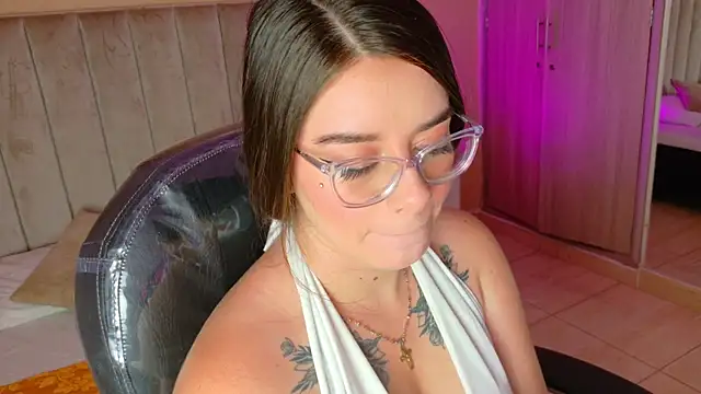 Charlotte Olsen  online show from 10, 6, 2026