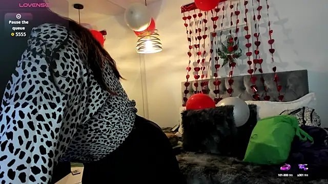 Nami sunny online show from 19, 9, 2025