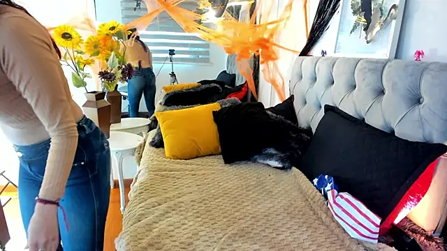 Nami sunny online show from 24, 10, 2025