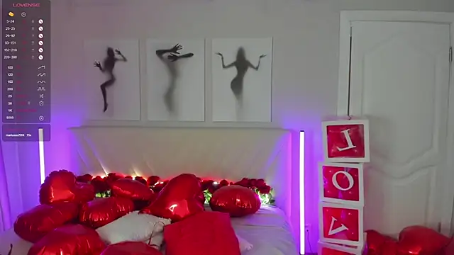 Snapshot of LikaKlint chatting on 11, 2, 2025 LikaKlint online show from 11, 2, 2025