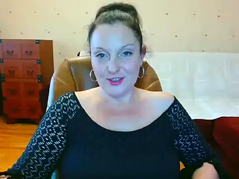 Alice3694 online show from 7, 1, 2025