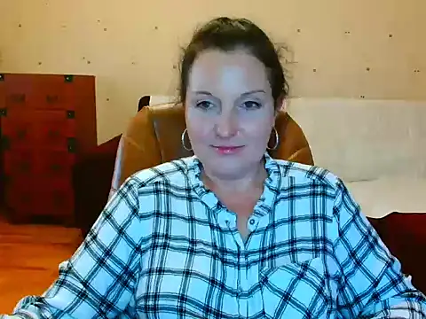 Alice3694 online show from 16, 1, 2025