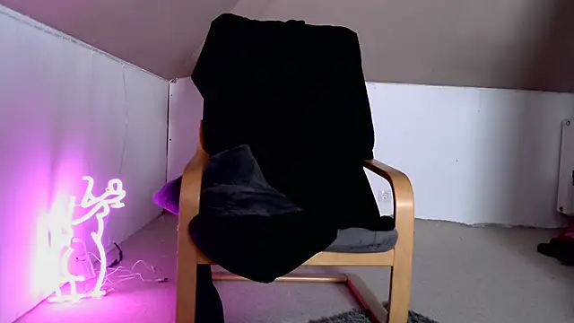 SonjaPrivat69  online show from 6, 3, 2025