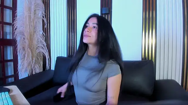 ChloeTurner  online show from 1, 4, 2026