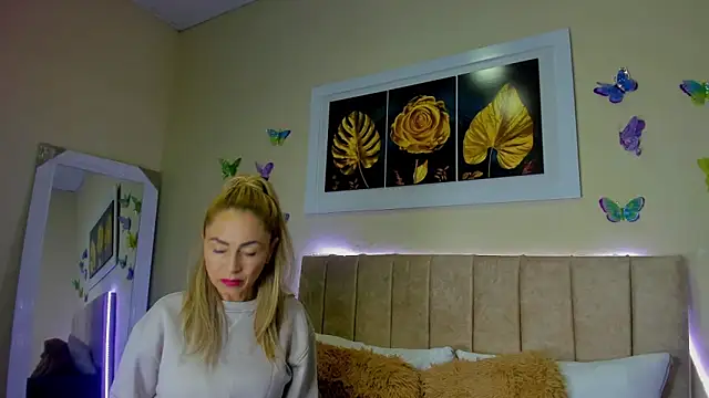 Snapshot of emagarcia chatting on 28, 9, 2025 emagarcia online show from 28, 9, 2025