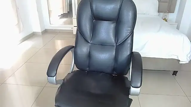 zoecruzz online show from 24, 9, 2025