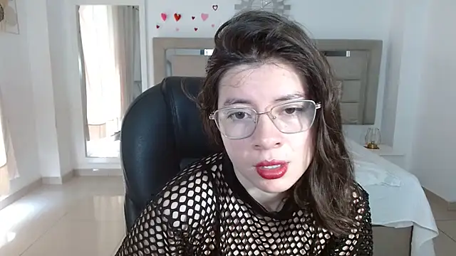 zoecruzz online show from 26, 9, 2025