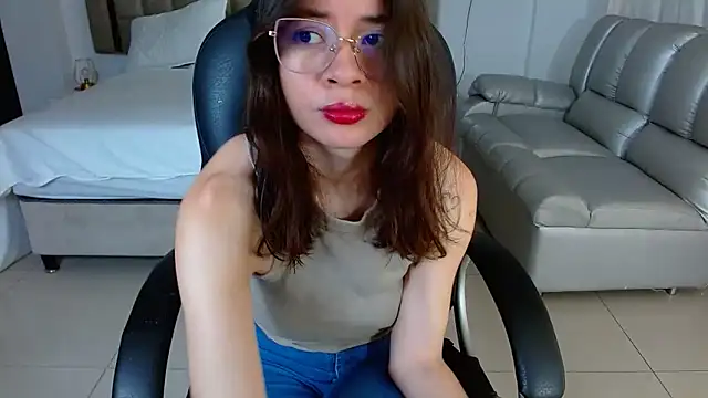 zoecruzz online show from 12, 2, 2026