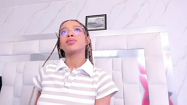 BritneyCollins online show from 14, 9, 2025