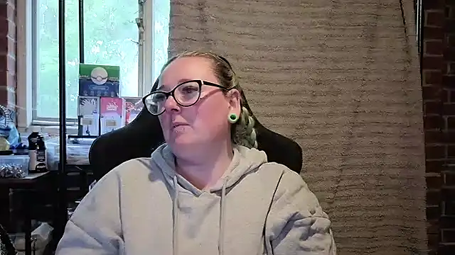 Bunny Cummings online show from 16, 5, 2026