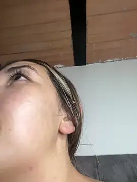 Snapshot of Iris_lee chatting on 21, 2, 2025 Iris lee online show from 21, 2, 2025