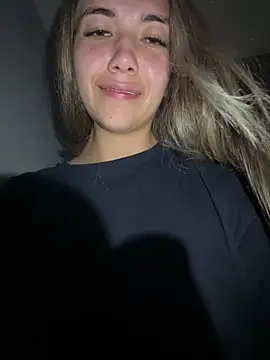 Snapshot of Iris_lee chatting on 7, 3, 2025 Iris lee online show from 7, 3, 2025