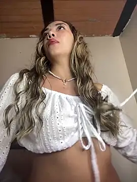 Snapshot of Iris_lee chatting on 13, 3, 2025 Iris lee online show from 13, 3, 2025