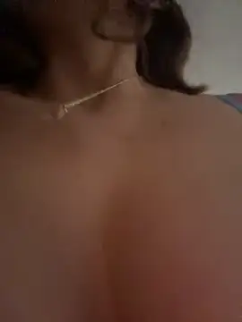 Snapshot of Iris_lee chatting on 24, 9, 2025 Iris lee online show from 24, 9, 2025