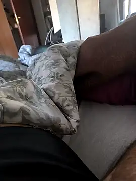 Snapshot of bella82 chatting on 4, 12, 2024 bella82 online show from 4, 12, 2024