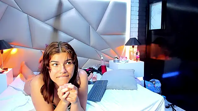 Bonny Bonss online show from 5, 2, 2025