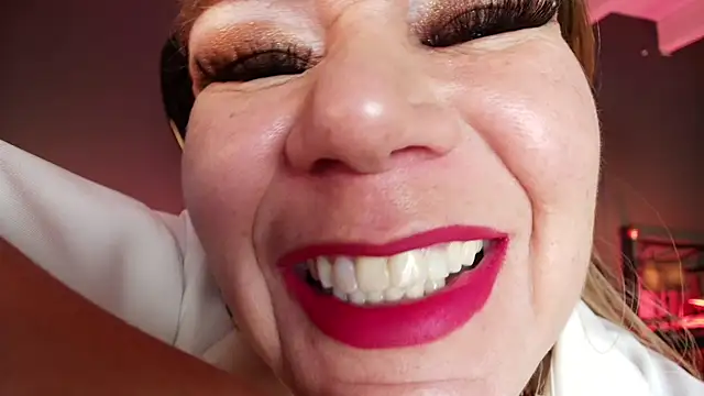 Snapshot of MelaniaKnauss chatting on 5, 8, 2026 MelaniaKnauss online show from 5, 8, 2026