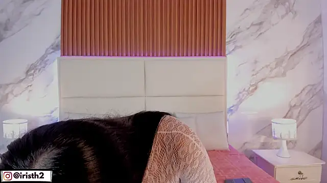 Iris Thompson  online show from 12, 4, 2026